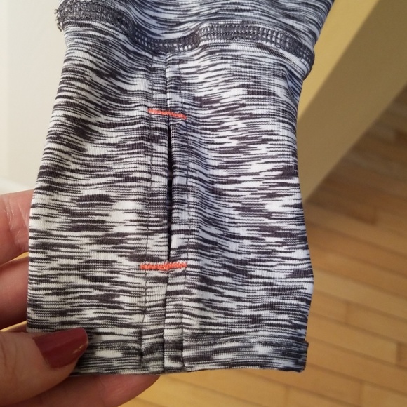 TANGERINE ๐ HOODIE - Picture 4 of 8